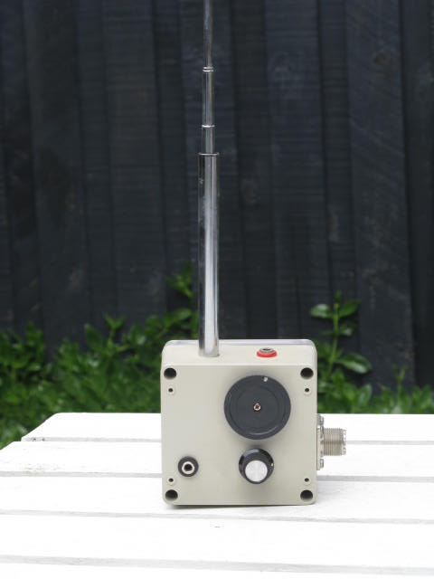 picture of pedestrian mobile antenna front